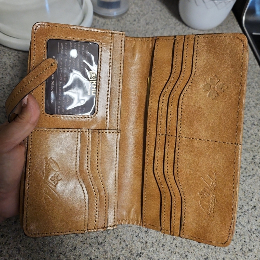 Patricia Nash Tan Woven Leather Zip Wallet - Picture 2 of 11